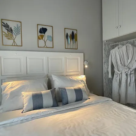 Gaia Apartment *